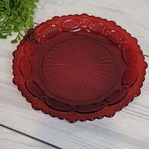 Avon Vintage Cape Cod Collection Ruby Red Glass Plate 7" round - Picture 7 of 7